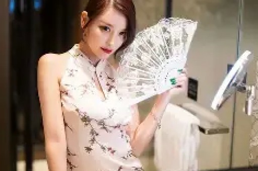美顶流纯神演穿普拉达的女王2被删光!秀身体黑历史太多 美顶流纯神演穿普拉达的女王2被删光!秀身体黑历史太多
